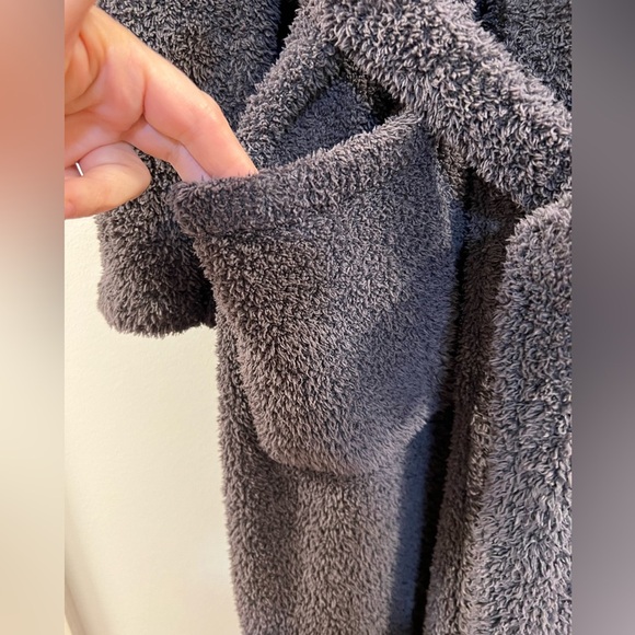 Barefoot Dreams CozyChic® Unisex Robe - Picture 9 of 16